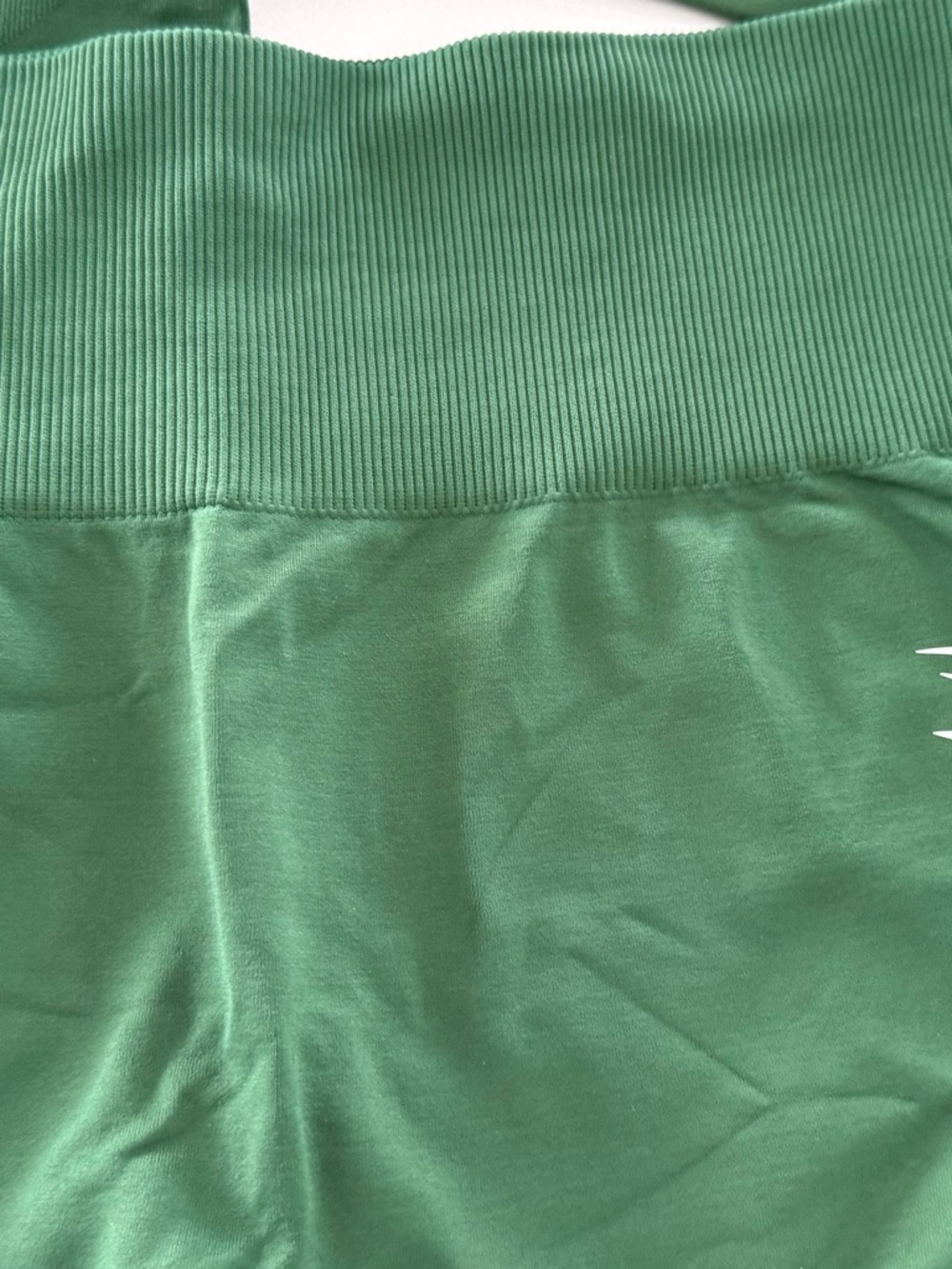 Gymshark Green Seamless Sports Bra and High-Waist Shorts Set - Picture 5 of 6